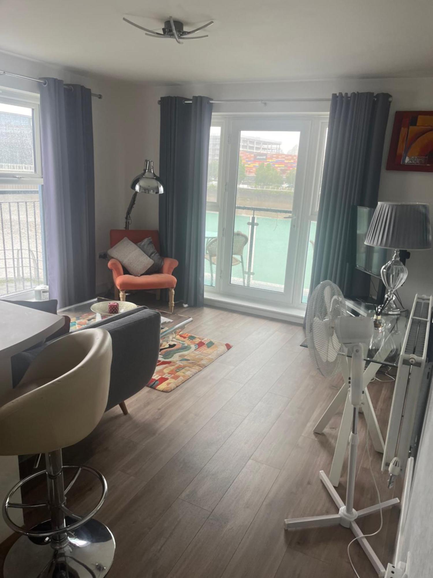 ניופורט Luxury Riverside 2 Bedroomed Apartment With Balcony מראה חיצוני תמונה